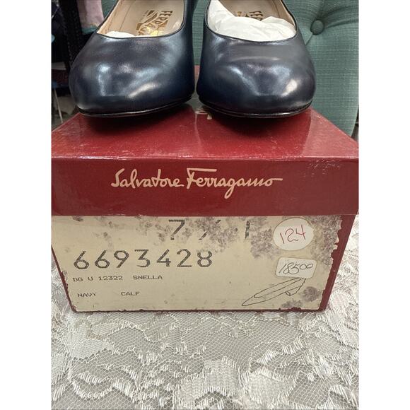 Vintage New 80s Salvatore Ferragamo Womens Heels Size 7.5 B Blue Pump Leather - Picture 2 of 9